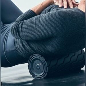 TheraGun Wave Roller Vibrating Foam Roller Recovery Tool Black